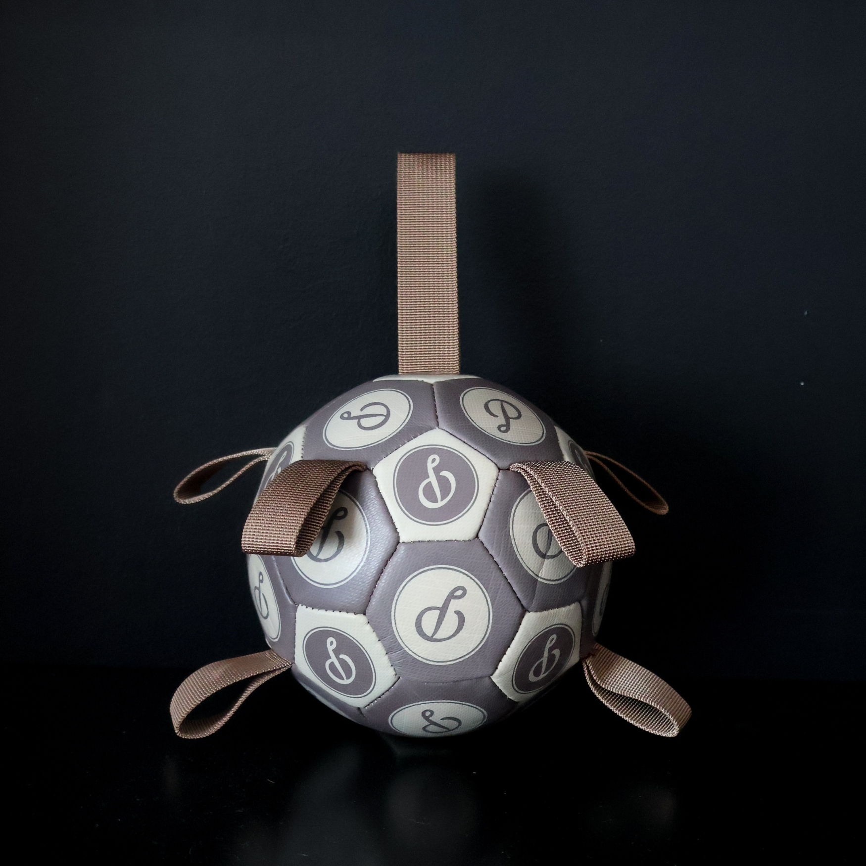 PUPPSTER SOCCER BALL
